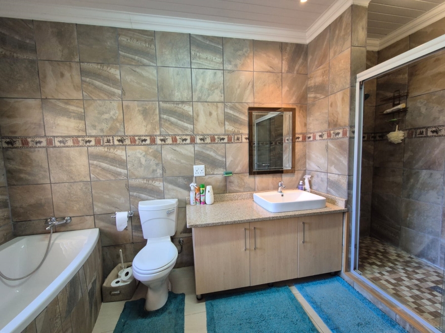 3 Bedroom Property for Sale in Vaal de Grace Golf Estate North West